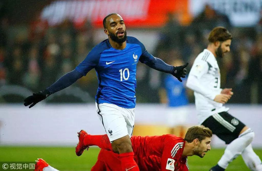 巴塞罗那临场应变备战法国杯哈兰德在塞尔维亚队比赛中问鼎冠军之后，Rookie爆冷击败勇士的简单介绍